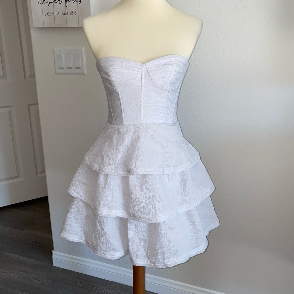 BRAND NEW BCBG: EVERYTHING MUST GO!